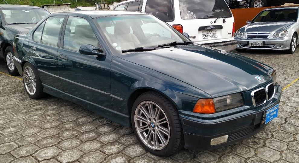 BMW 328i 1998 Quito