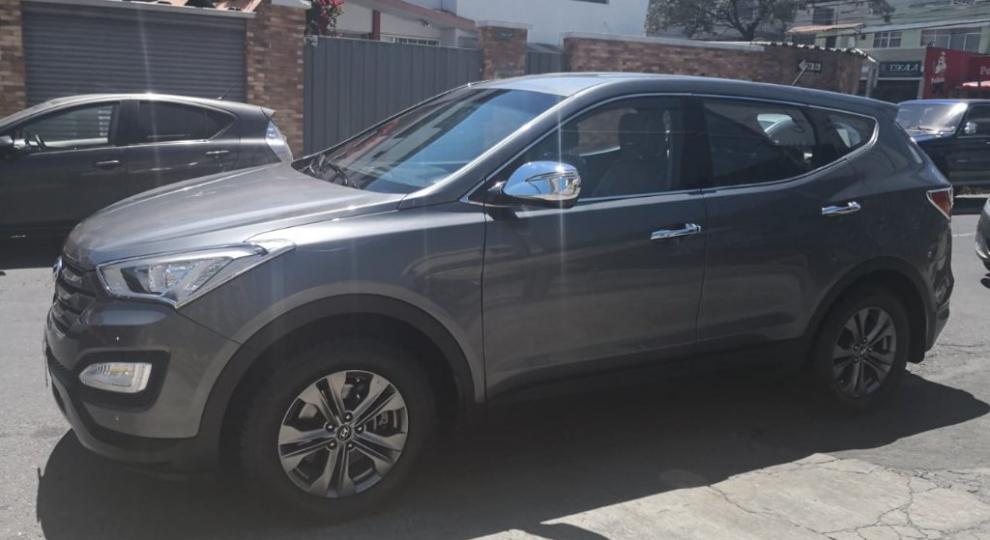 Hyundai Santa Fe 4x2 2014 Quito