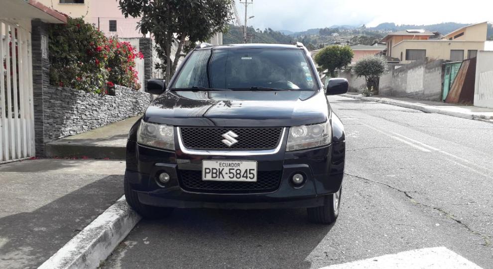 Suzuki Grand Vitara SZ 2.7 2010 Quito