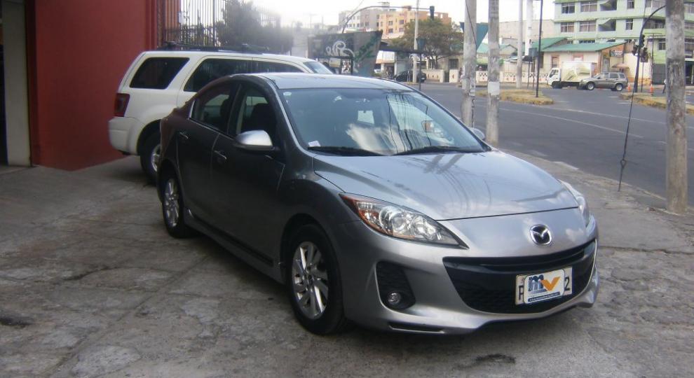 Mazda 3 2014 Quito