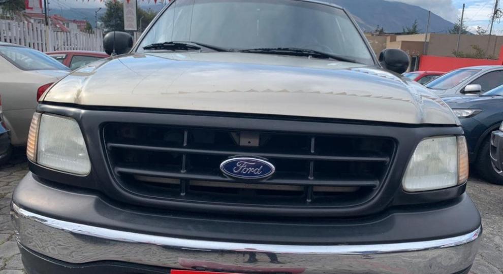 Ford F150 XLT CD 2002 Quito