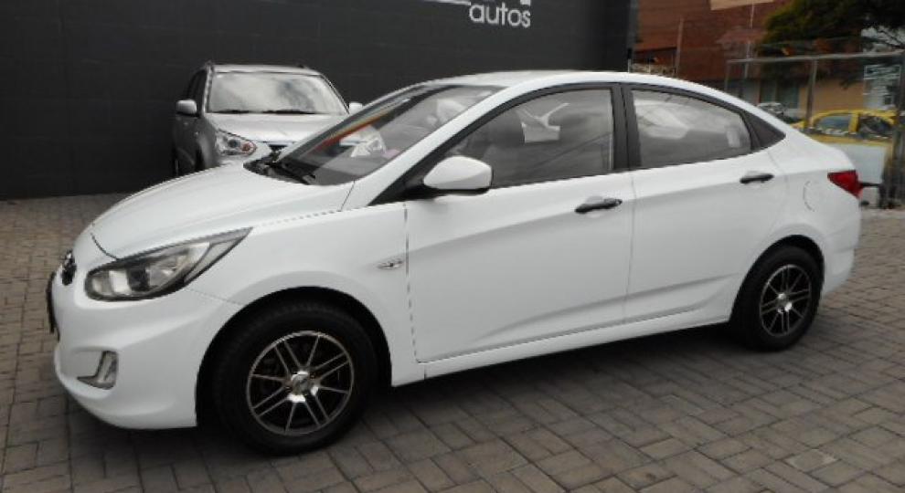 Hyundai Accent 2012 Ambato