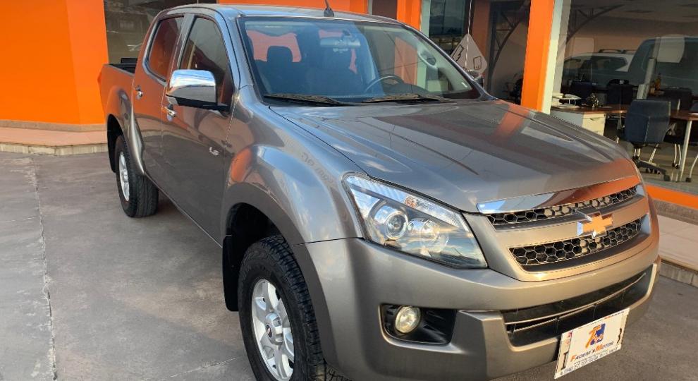 Chevrolet D-MAX CRDI FULL AC 3.0 CD 4X4 TM DIESEL 2015 Cuenca