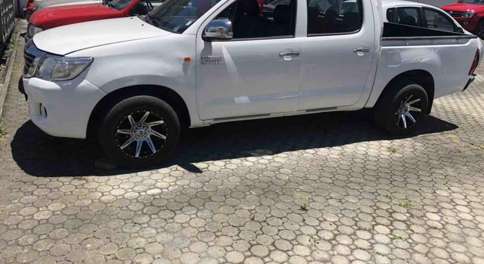 Toyota Hilux CD 4x2 2012 Cuenca