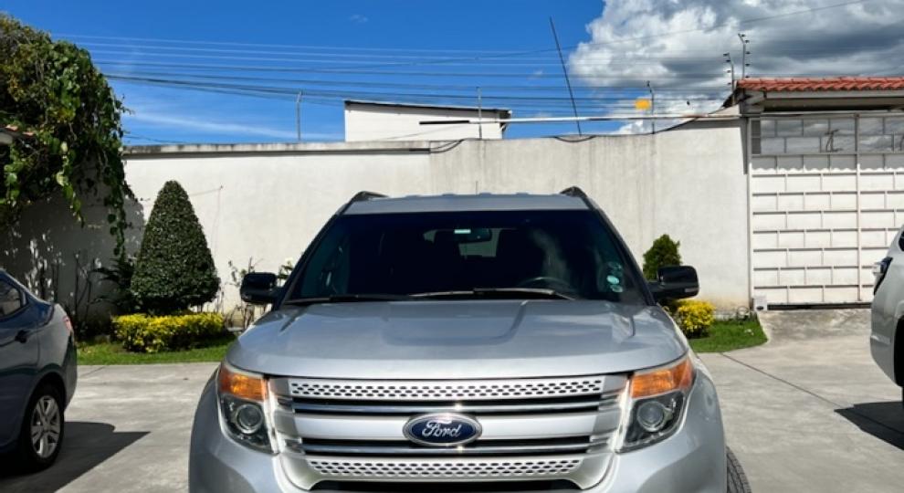 Ford Explorer 5P 2013 Quito