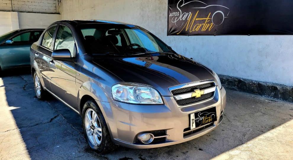 Chevrolet Aveo Emotion GLS 2016 Quito