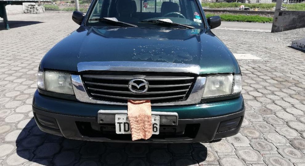 Mazda B2200 CD 2005 Salcedo