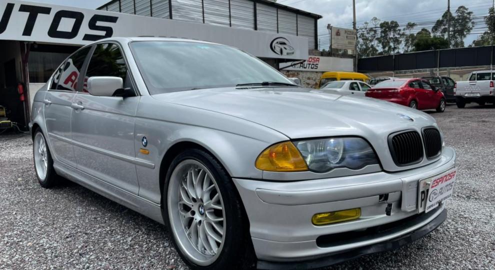 BMW 330i 2001 Quito
