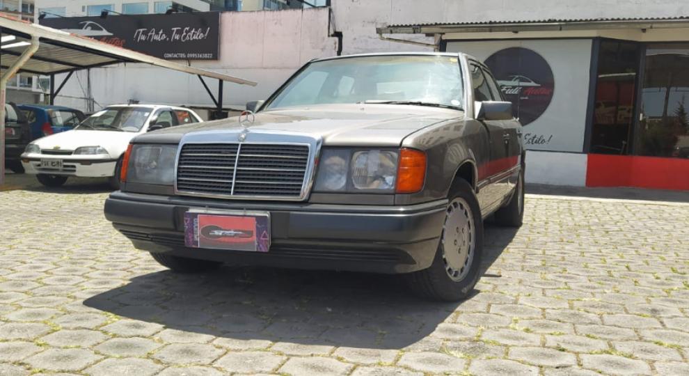 Mercedes Benz 300E 1986 Quito
