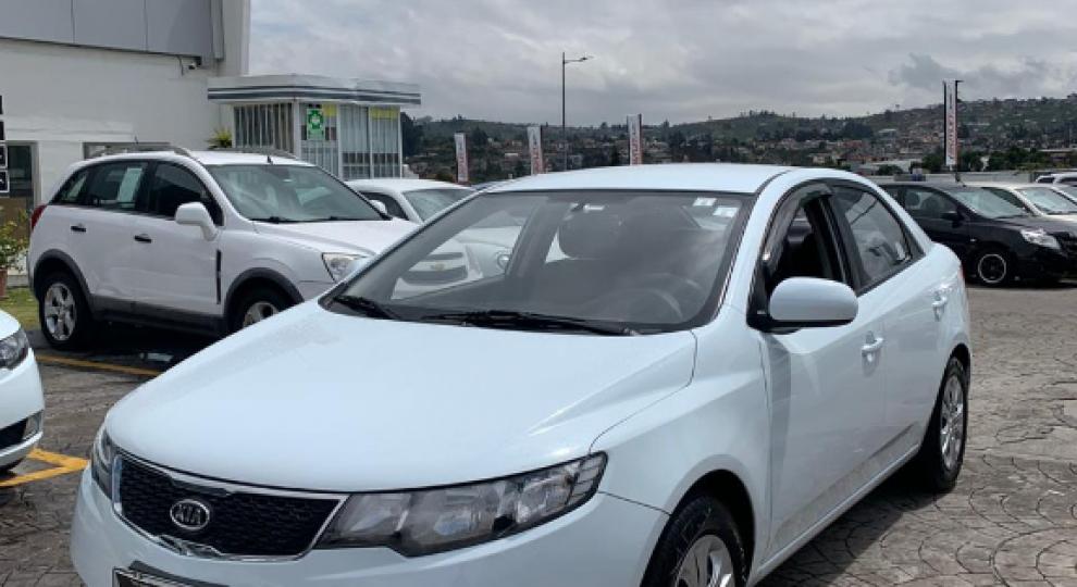 Kia Cerato 2013 Ambato