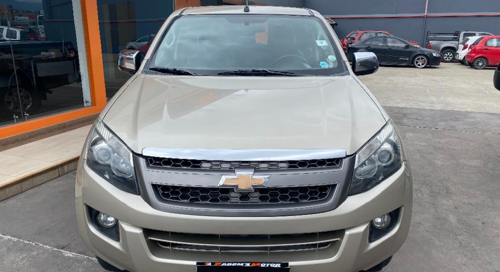 Chevrolet D-MAX CRDI FULL AC 3.0 CD 4X4 TM DIESEL 2015 Cuenca