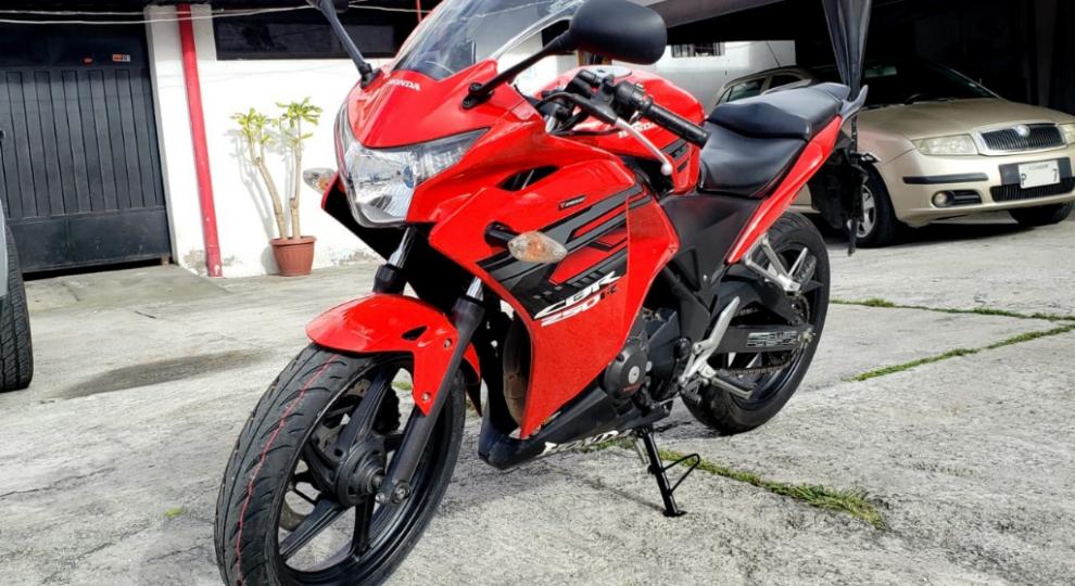 Honda CBR-250R 2016 Quito