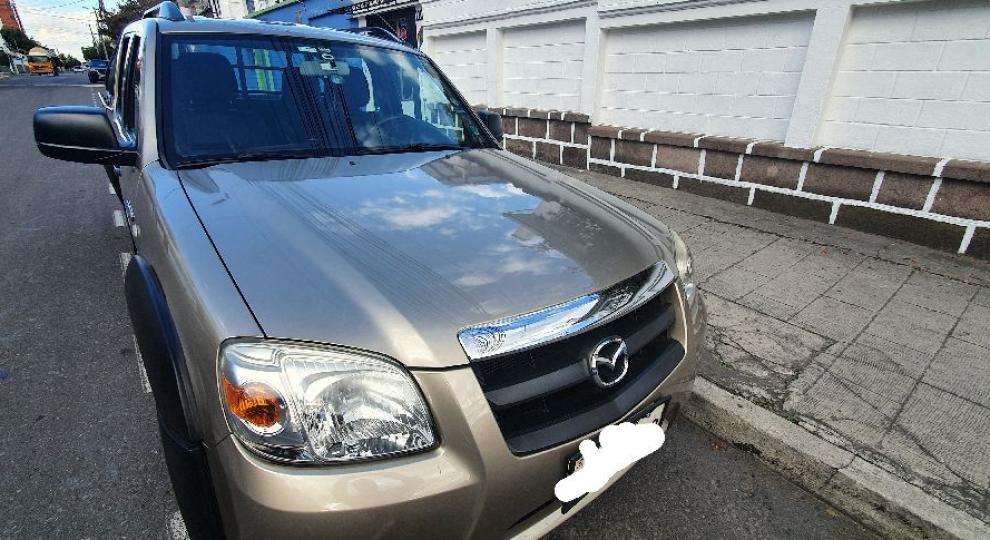 Mazda BT-50 CD 4x2 Diesel 2014 Quito