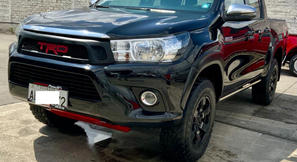 Toyota NEW HILUX 2.4 CD 4X4 2018 Cuenca