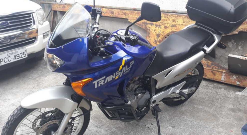 Honda Transalp XL650V4 2004 Quito