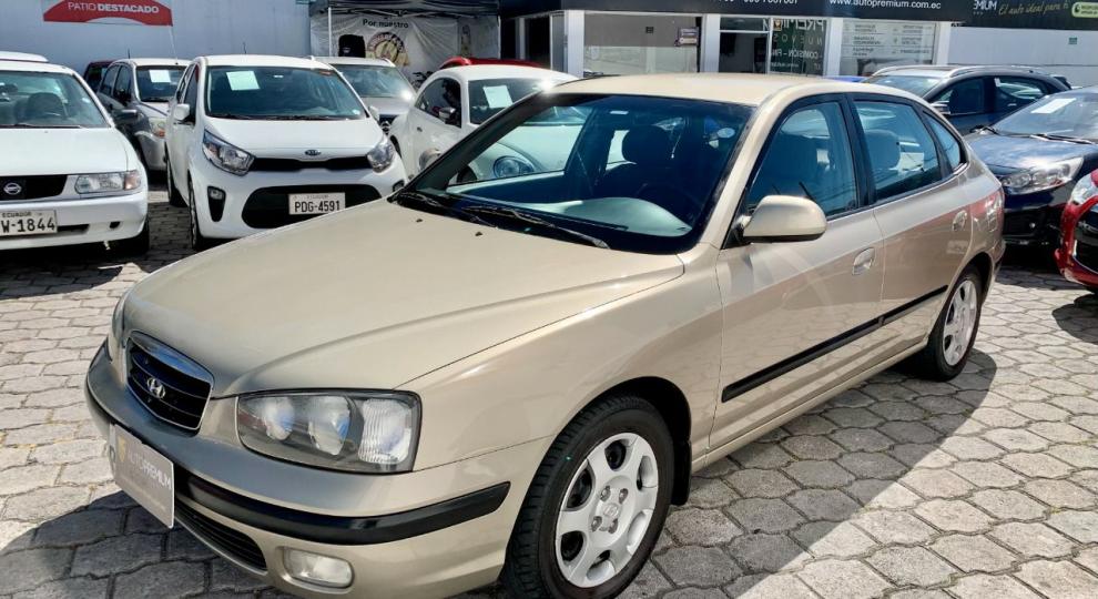 Hyundai Elantra 2001 Quito