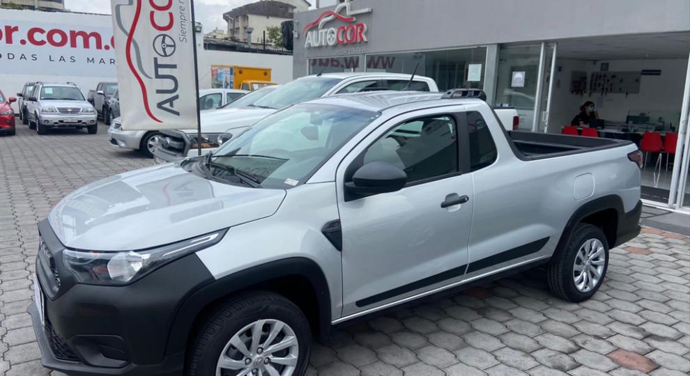Ram 700 LARAMIE 2022 Quito
