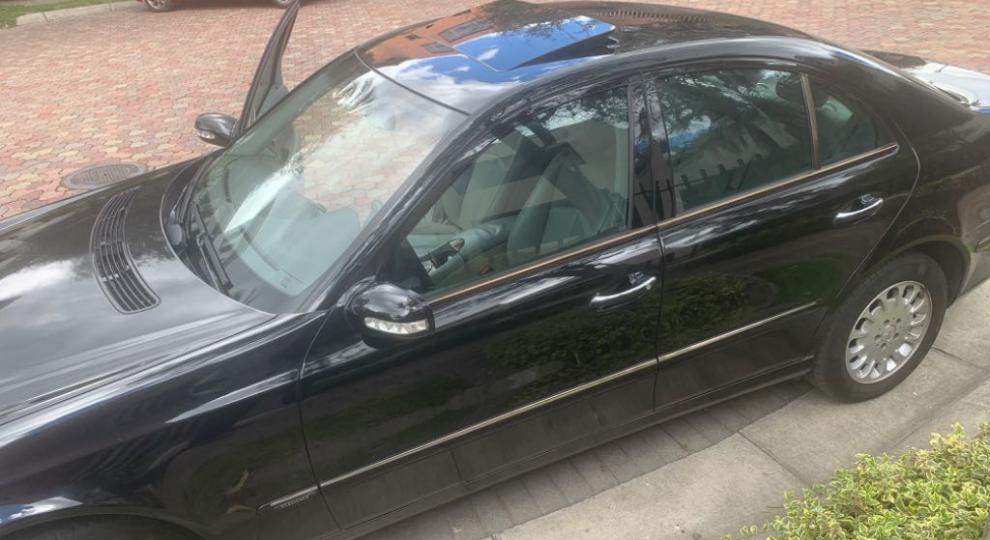 Mercedes Benz E320 2005 Cumbayá
