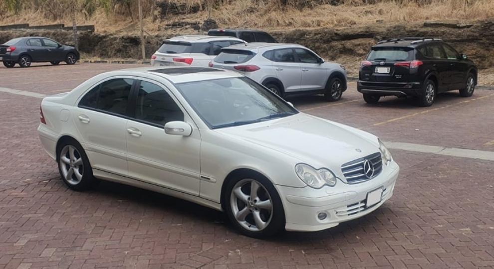 Mercedes Benz C230 V6 2006 Guayaquil