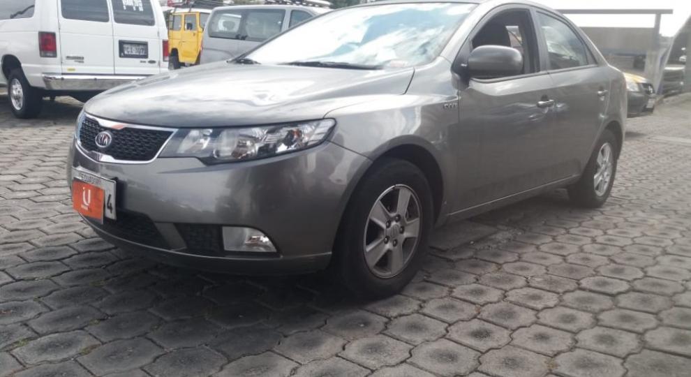 Kia Cerato 2015 Quito