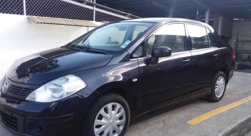 Nissan Tiida 2009 Manta