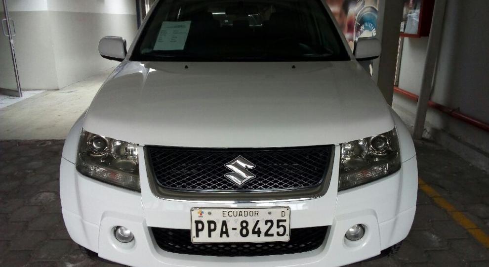 Suzuki Grand Vitara SZ 2.4 2013 Quito