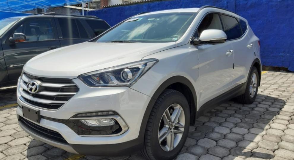 Hyundai Santa Fe 4x4 2017 Quito