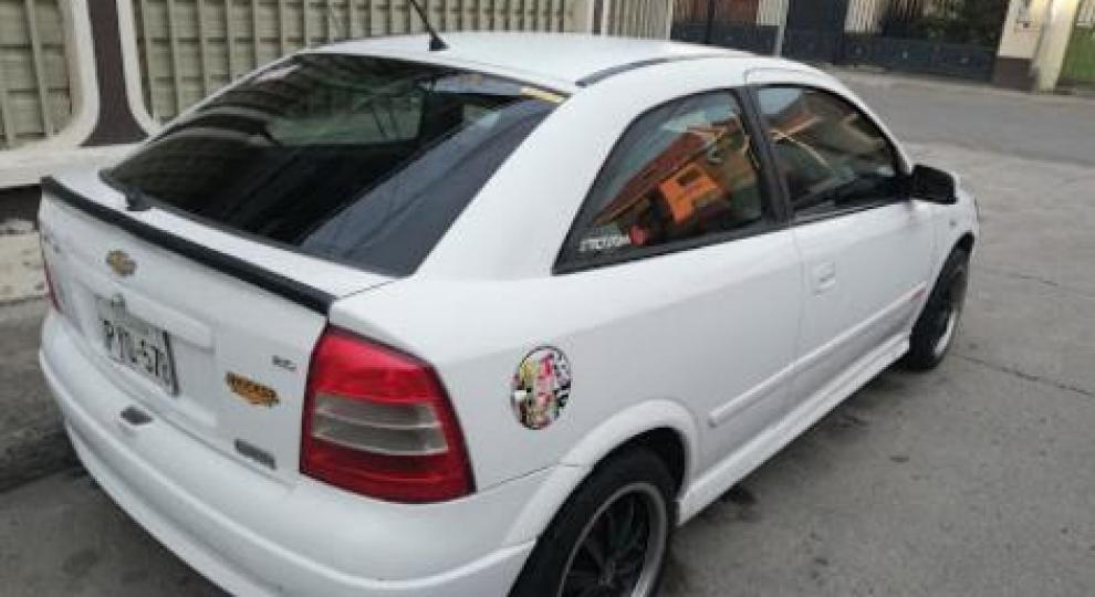 Chevrolet Astra 2002 Cuenca