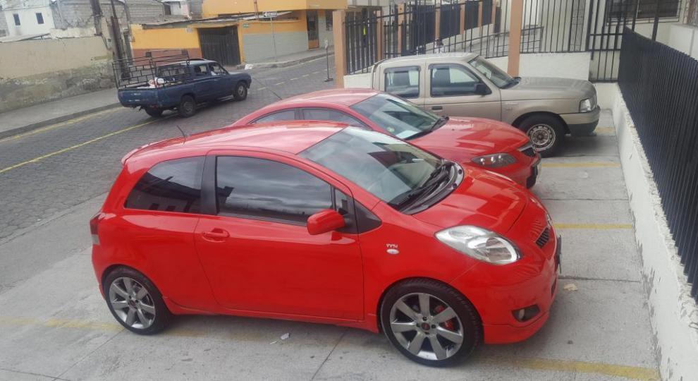 Toyota Yaris 2010 Ambato