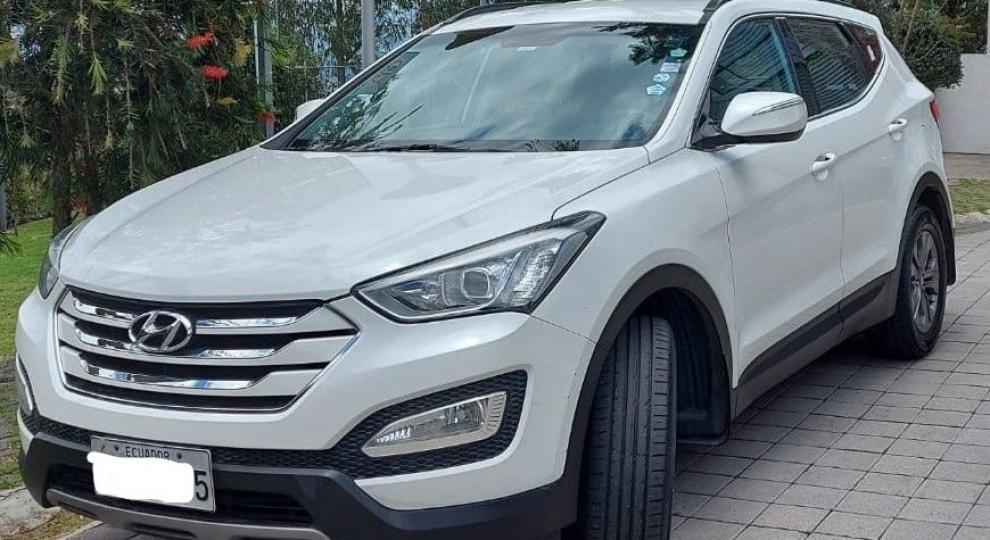 Hyundai Santa Fe 4x2 2014 Cumbayá