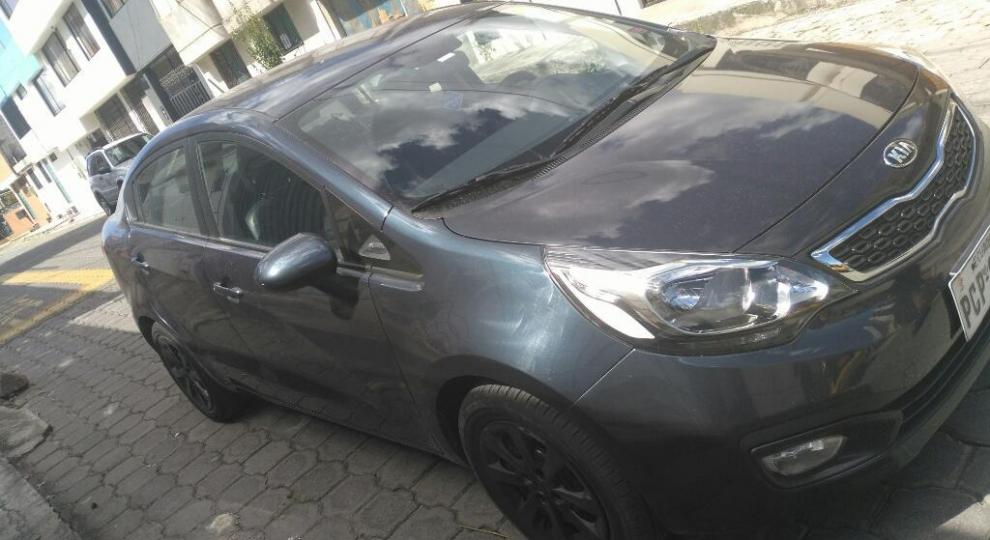 Kia Rio 2015 Quito