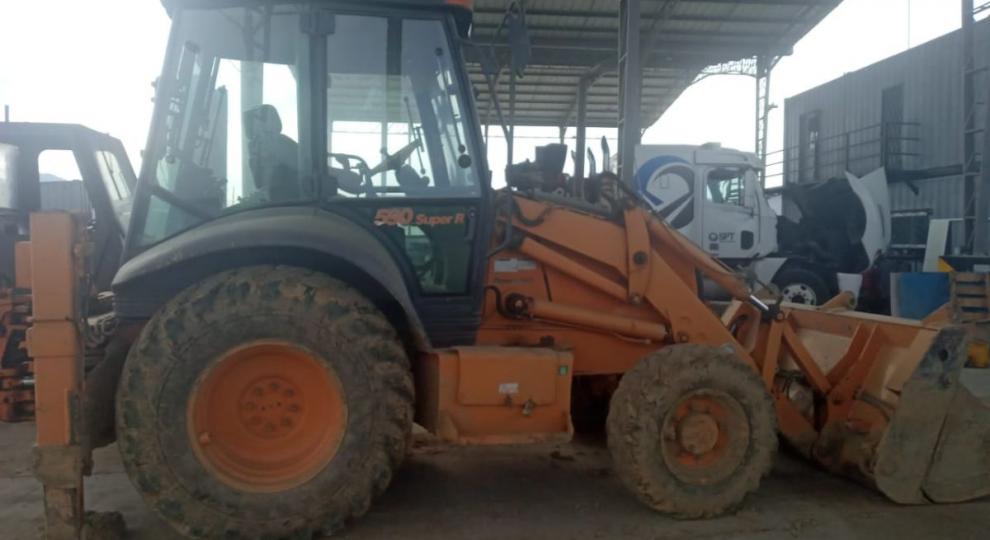 Case 590 Super M 2012 Guayaquil