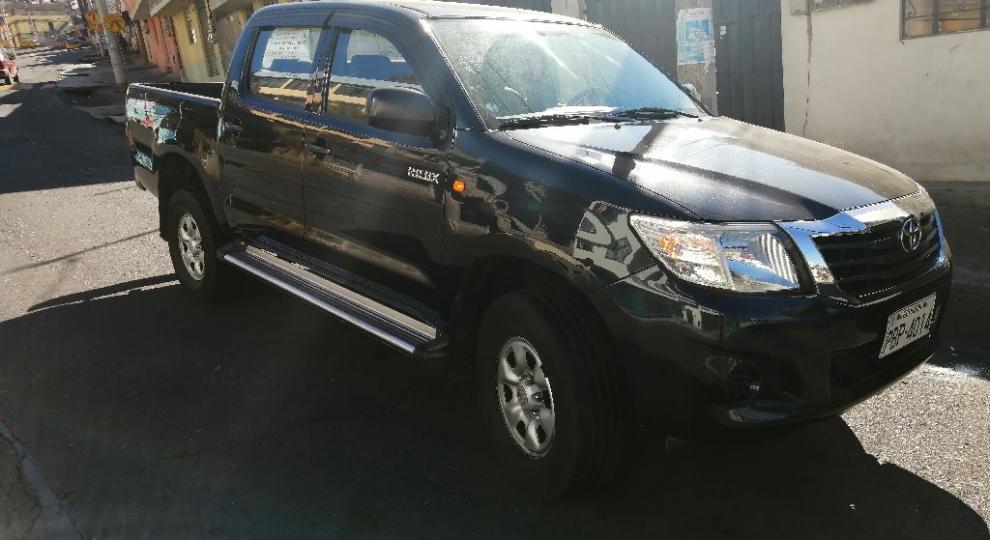 Toyota Hilux CD 4x4 Diesel 2013 Quito