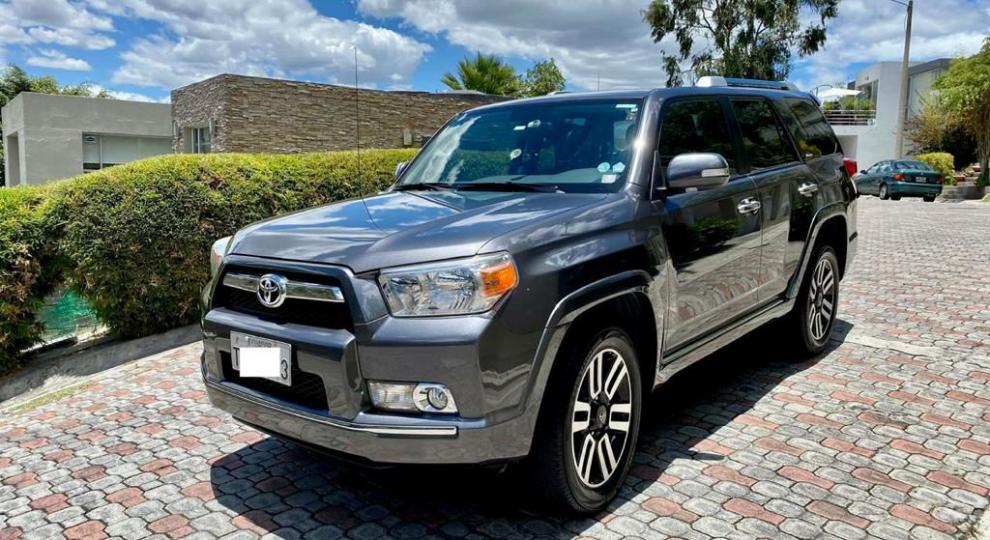 Toyota 4 Runner Limited 2013 Quito