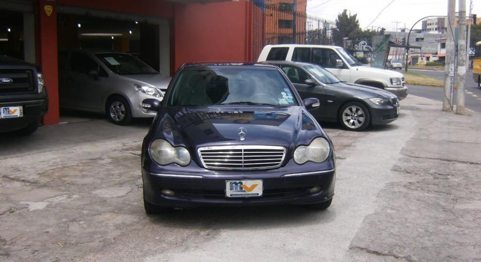 Mercedes Benz C320 2001 Quito