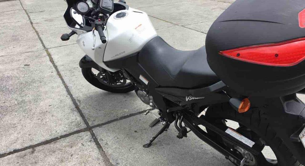 Suzuki V - Strom DL 650 A 2013 Loja