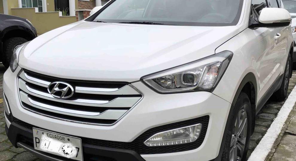 Hyundai Santa Fe 4x2 2015 Cumbayá