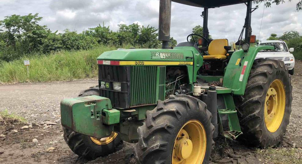John Deere 6403 2014 Quito