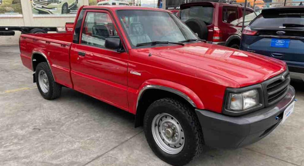 Mazda B2200 CS 1998 Ambato