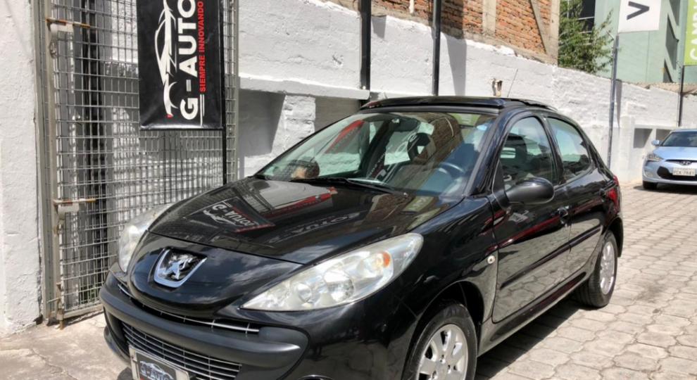 Peugeot 207 Compact 2011 Quito