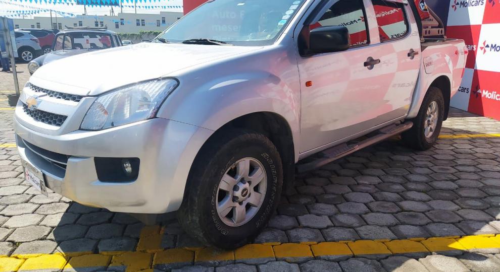 Chevrolet D-MAX CRDI AC 3.0 CD 4X4 TM DIESEL 2014 Quito