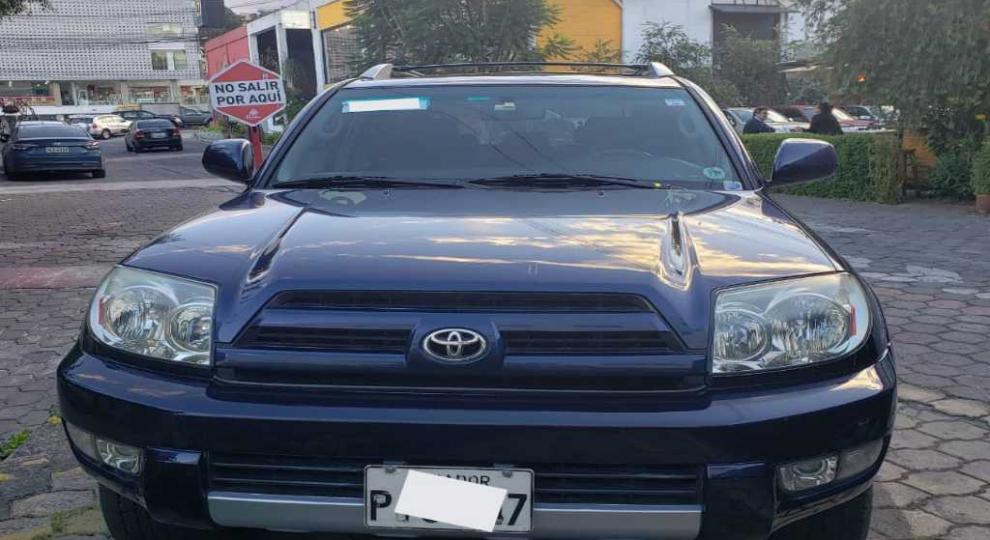 Toyota 4 Runner 2004 Cumbayá