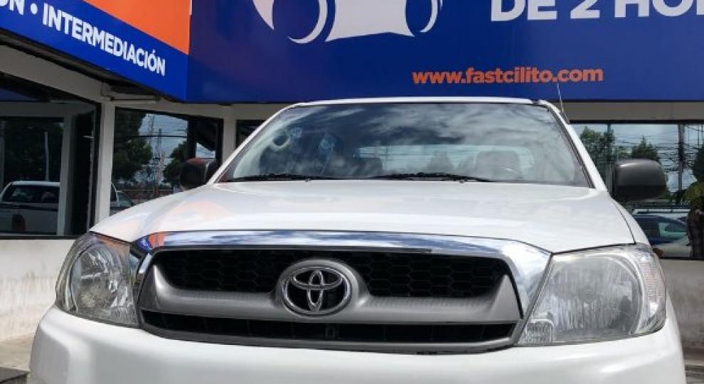 Toyota Hilux CD 4x4 Diesel 2011 Quito