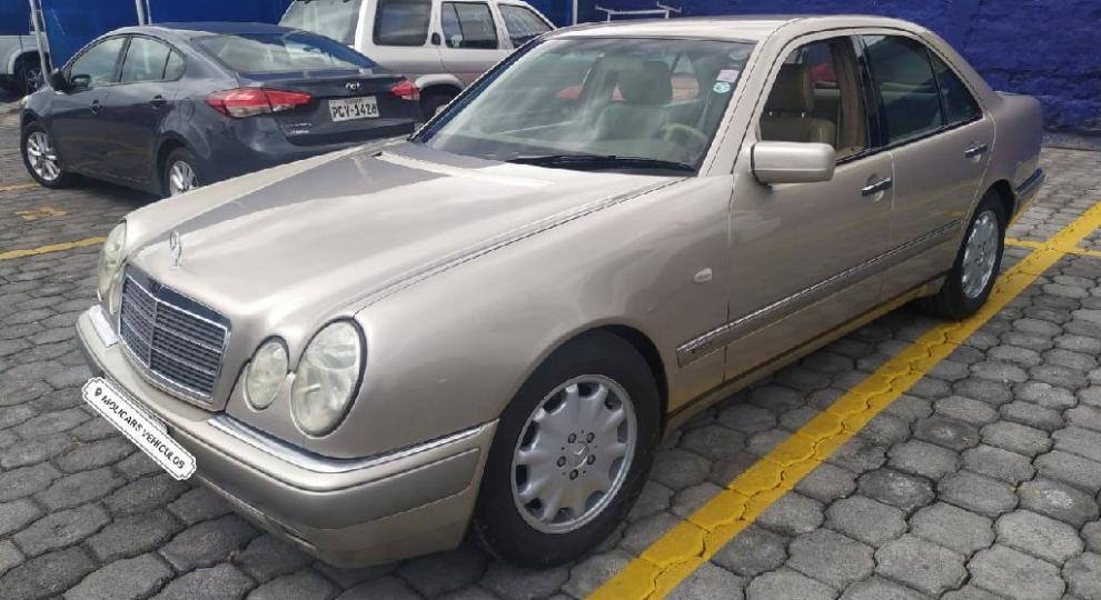 Mercedes Benz E320 1998 Quito