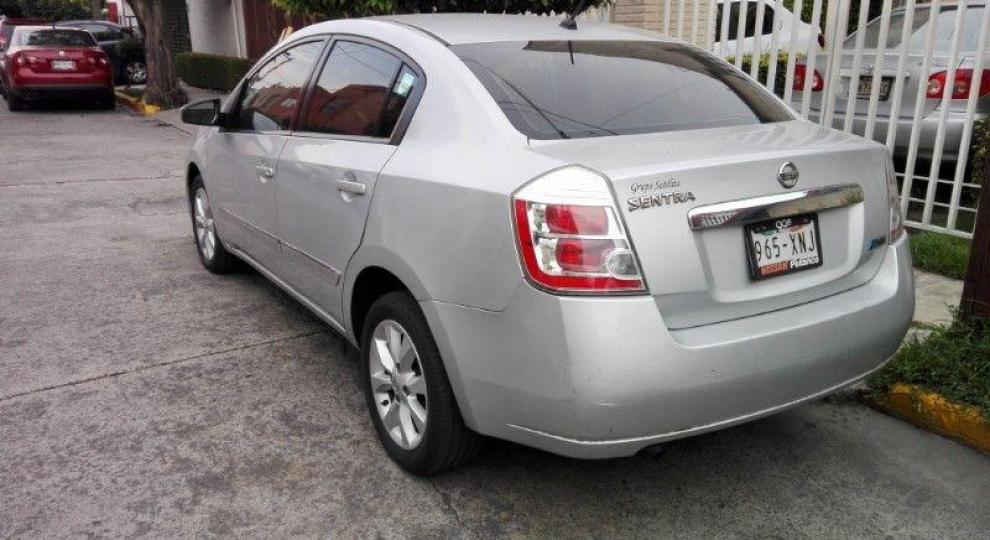 Nissan Sentra 2011 Angostura