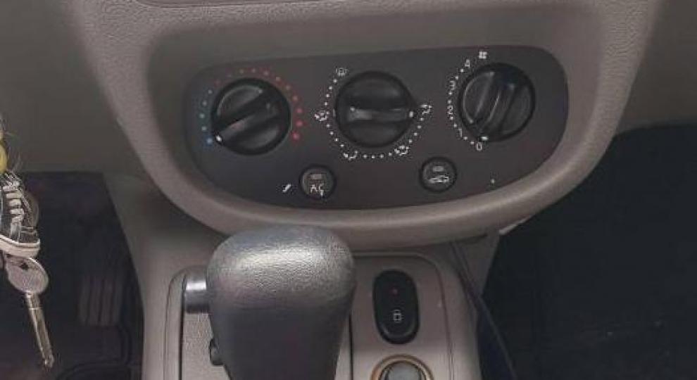 Renault Clio 2006 Xala
