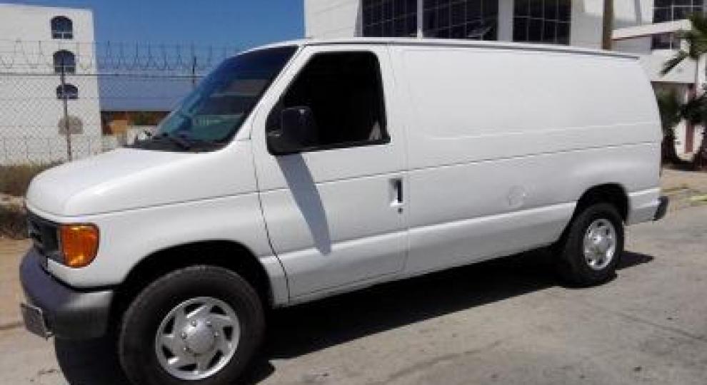 Ford E-150 2007 Camalu