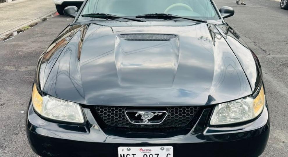 Ford Mustang 2000 Benito Juárez