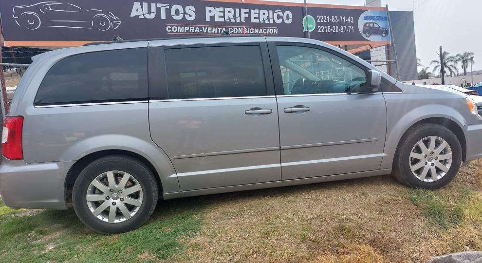 Chrysler Town & Country 2015 Puebla