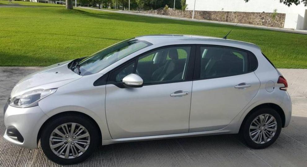 Peugeot 208 2016 Colima